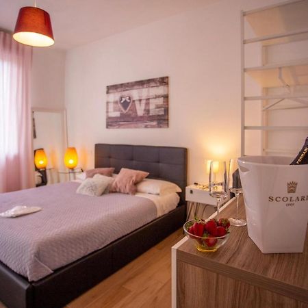 Bed And Breakfast Castello7 San Felice del Benaco Exterior photo